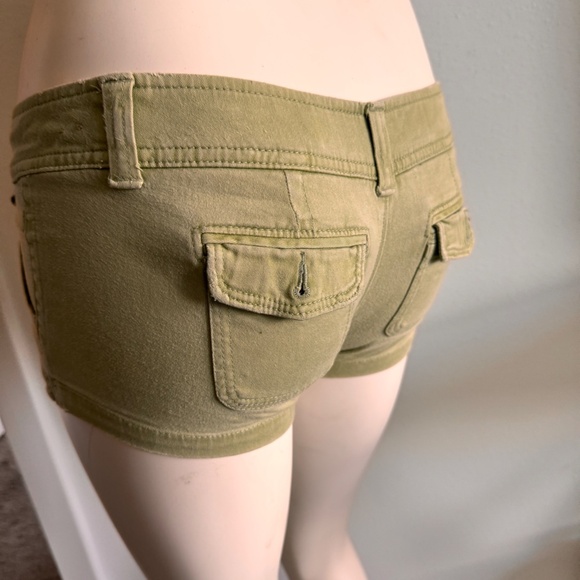 Hollister Shorts - Picture 4 of 7